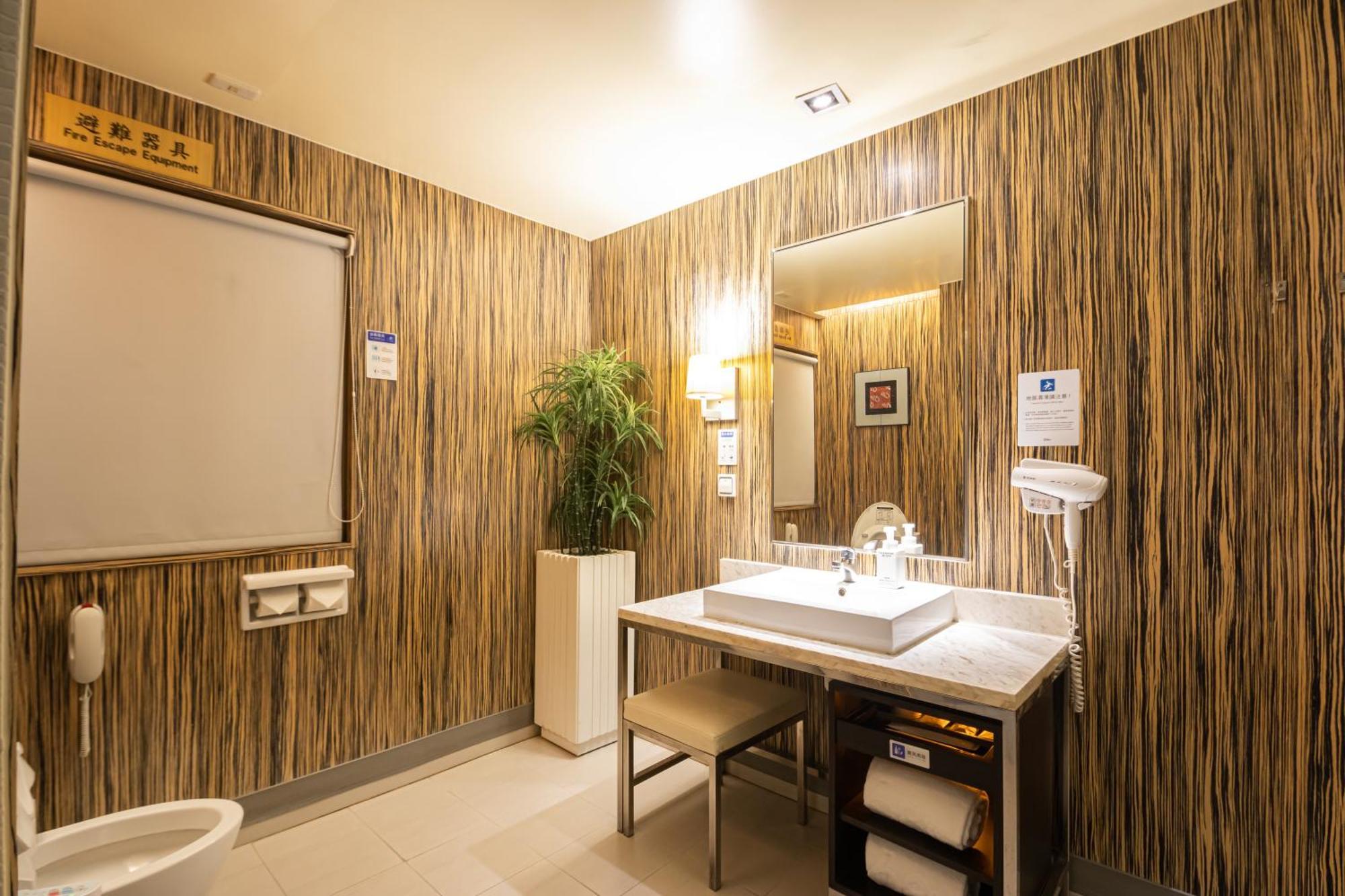168 Motel-Hsinchu Екстериор снимка
