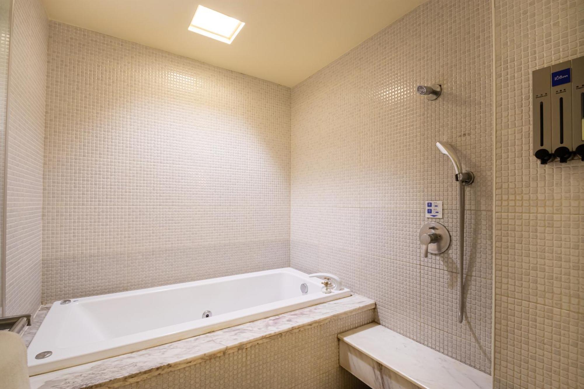 168 Motel-Hsinchu Екстериор снимка